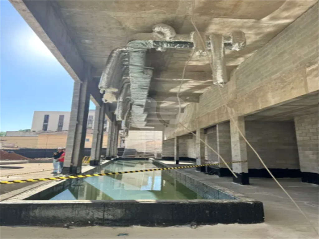 APTO 5 QUARTOS + 4 VAGAS - CONDOMINIO CASA IBIRAPURA