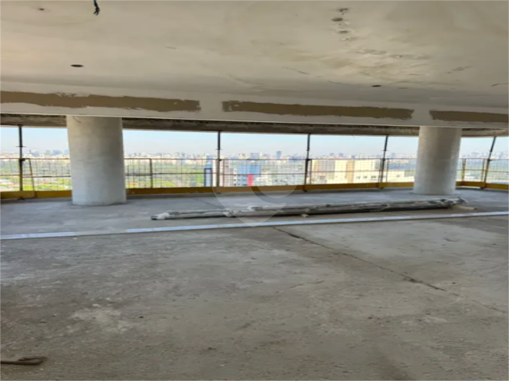 APTO 5 QUARTOS + 4 VAGAS - CONDOMINIO CASA IBIRAPURA