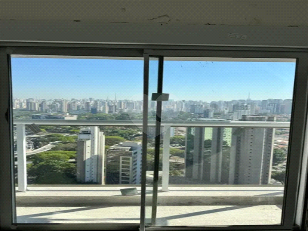 APTO 5 QUARTOS + 4 VAGAS - CONDOMINIO CASA IBIRAPURA