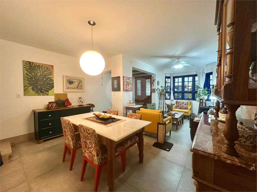 Casa de Vila de 111m² sala de estar de 2 ambientes com lavabo 3 quartos Vila Olímpia