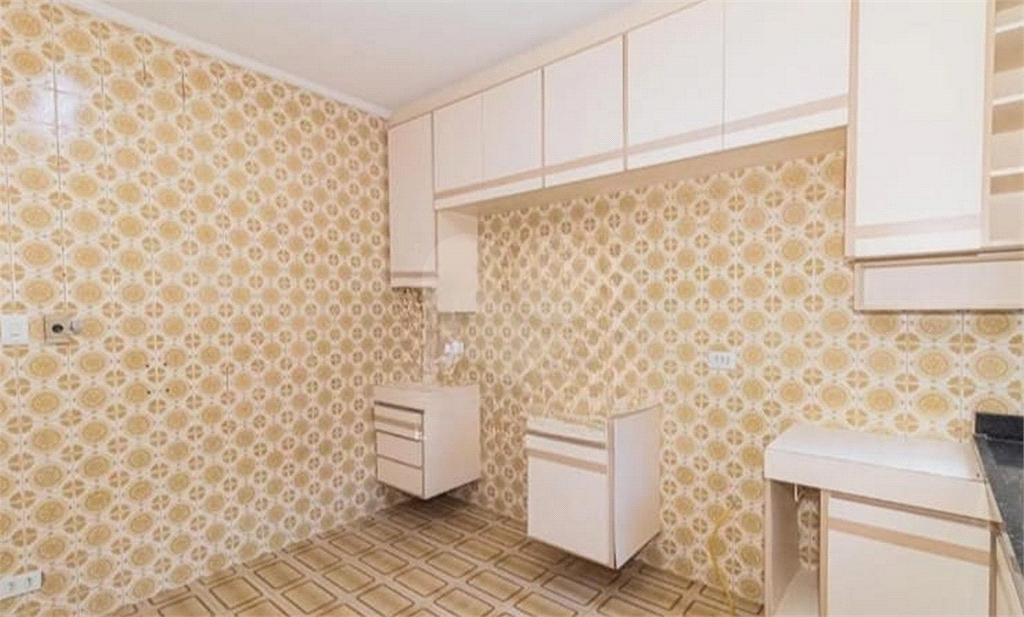 Sobrado 3 Dormitórios, 2 vagas. Parque Edu Chaves