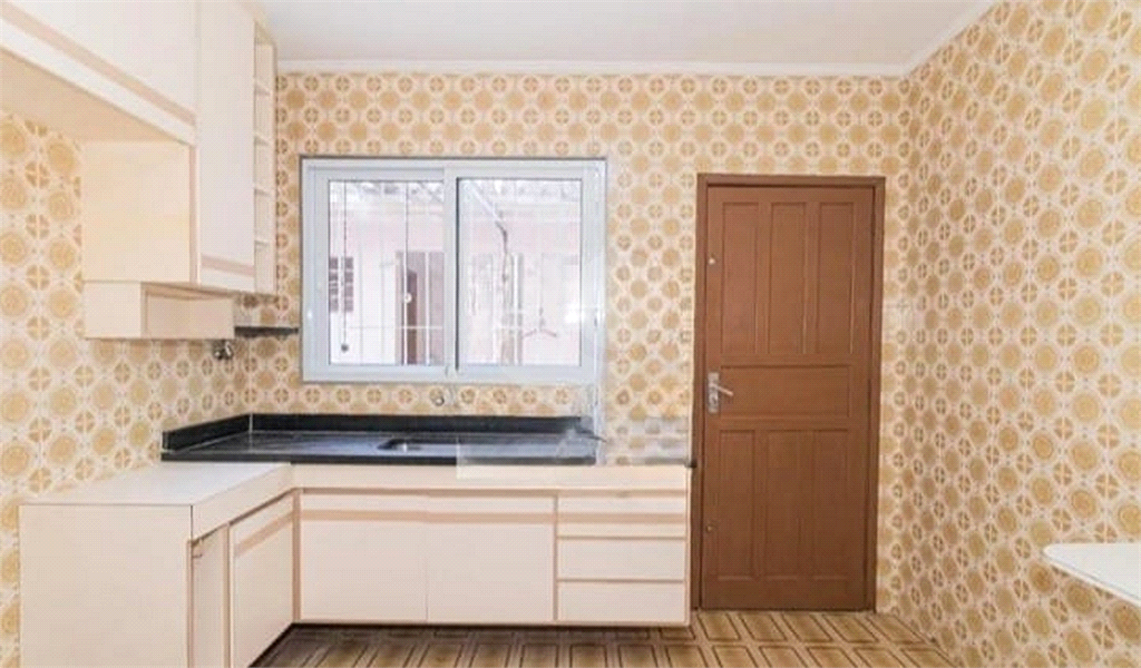 Sobrado 3 Dormitórios, 2 vagas. Parque Edu Chaves