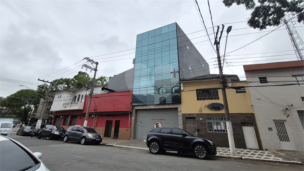 Precido Comercial ara venda com 1220 m? no Pari