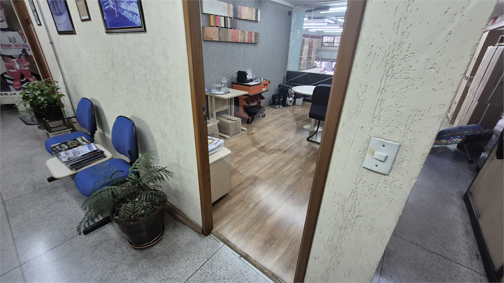 Precido Comercial ara venda com 1220 m? no Pari