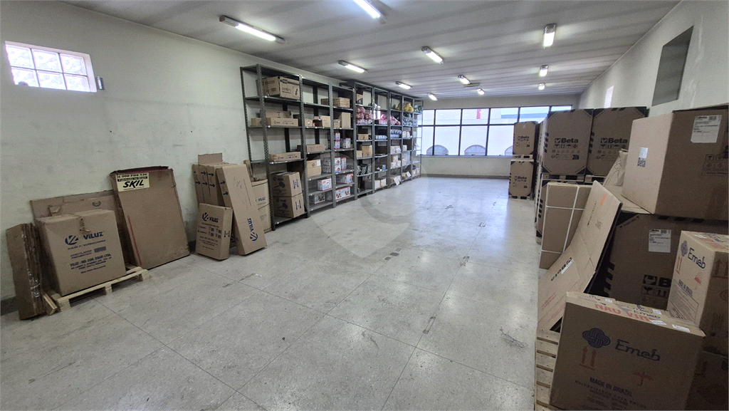 Precido Comercial ara venda com 1220 m? no Pari