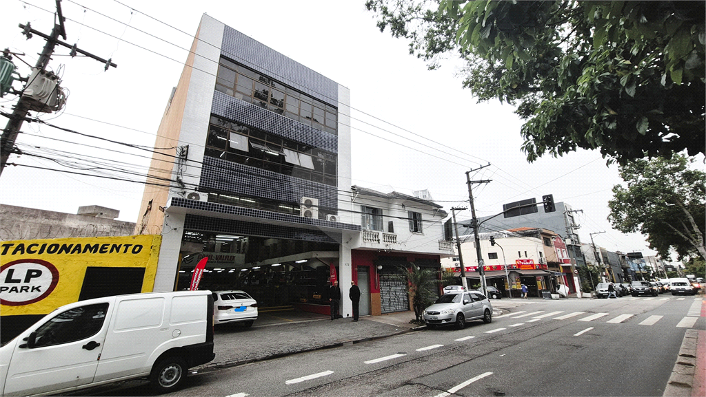 Precido Comercial ara venda com 1220 m? no Pari