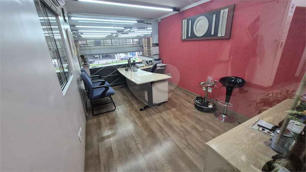 Precido Comercial ara venda com 1220 m? no Pari