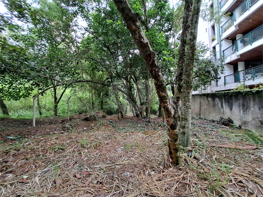 Terreno à venda com 712 m² – Jardim Ampliação – São Paulo