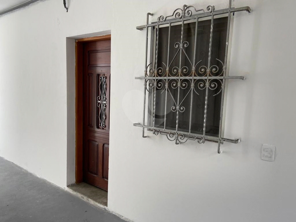 Casa de 252m² de 2 quartos com um galpão e casa conjuntos com 252m²  em PInheiros.