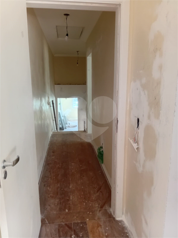 Sobrado no Tremembé em condomínio, 3 Suites, 4 vagas , localização próximo a comercio , serra da cantareira, horto florestal 