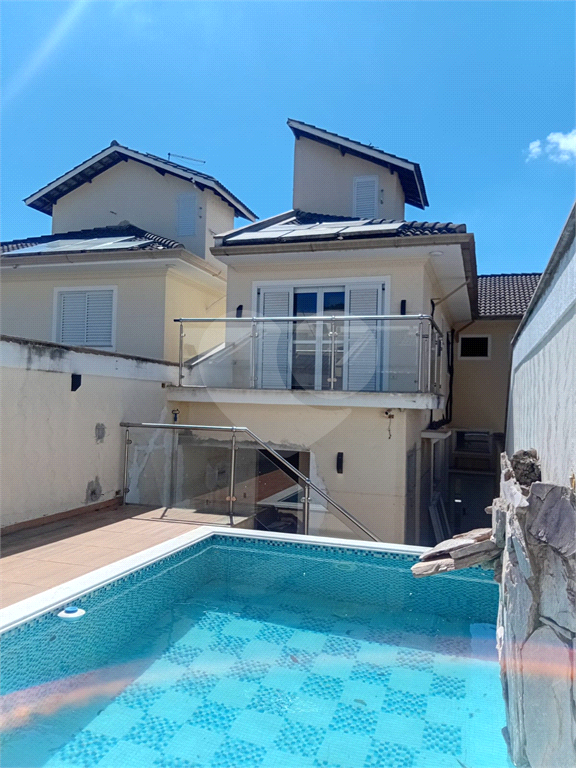 Sobrado no Tremembé em condomínio, 3 Suites, 4 vagas , localização próximo a comercio , serra da cantareira, horto florestal 