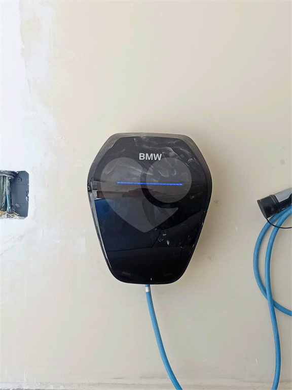 Sobrado no Tremembé em condomínio, 3 Suites, 4 vagas , localização próximo a comercio , serra da cantareira, horto florestal 