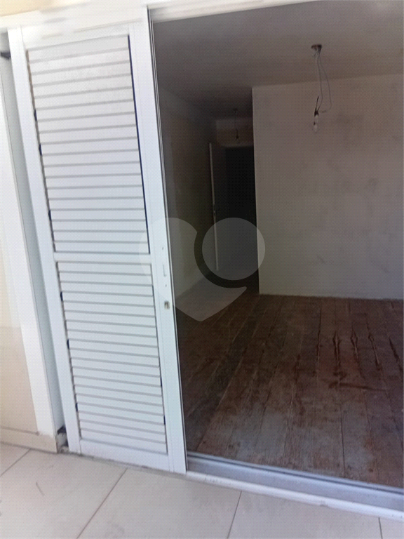 Sobrado no Tremembé em condomínio, 3 Suites, 4 vagas , localização próximo a comercio , serra da cantareira, horto florestal 