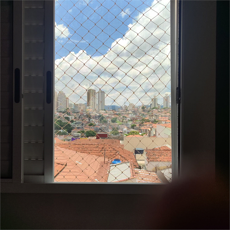 lindo sobrado com 3 suítes e 4 vagas.