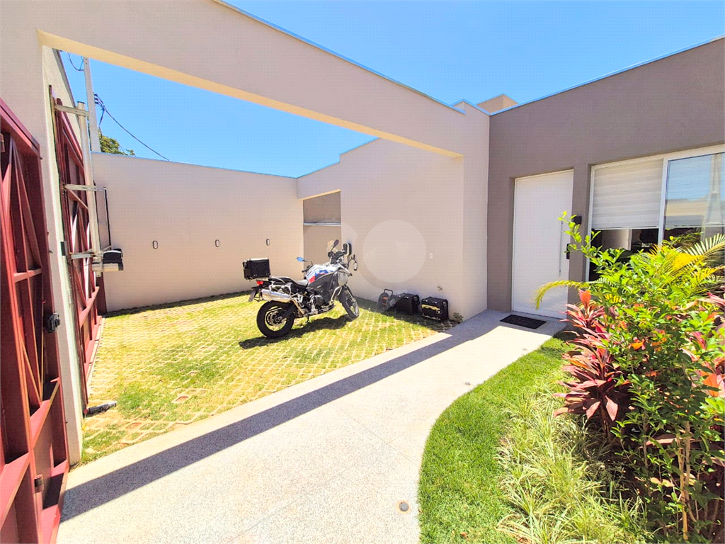 Casa Térrea 3 Dormitórios 1 Suíte  2 Vagas,  Bairro Liberdade - Jundiai