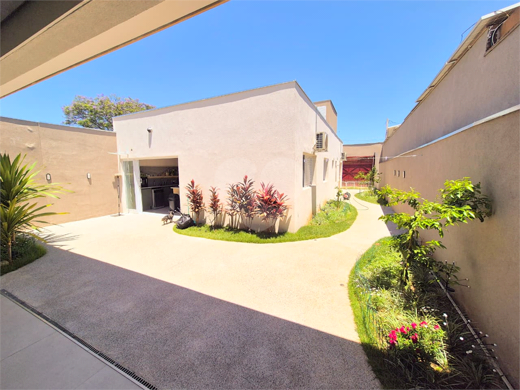 Casa Térrea 3 Dormitórios 1 Suíte  2 Vagas,  Bairro Liberdade - Jundiai