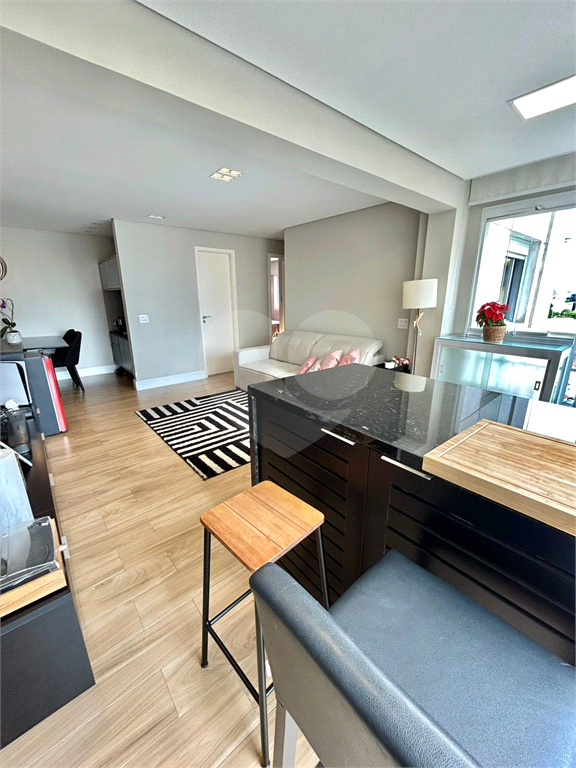 Apartamento varanda gourmet próximo da Av. Braz Leme - 2 dormitórios 1 suíte e 1 vaga 