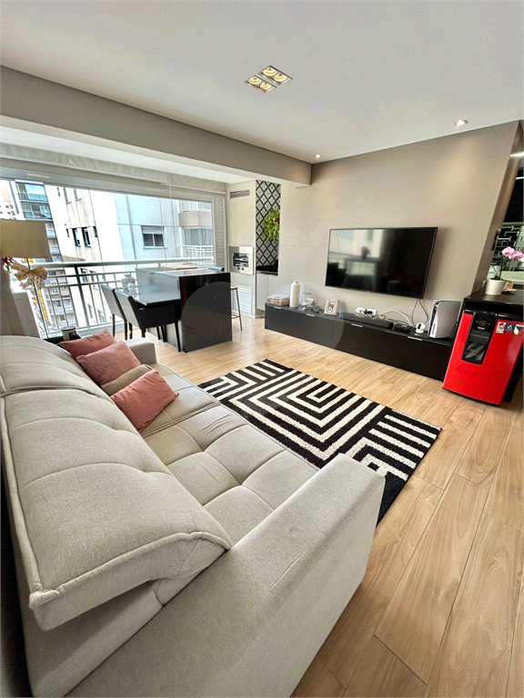 Apartamento varanda gourmet próximo da Av. Braz Leme - 2 dormitórios 1 suíte e 1 vaga 