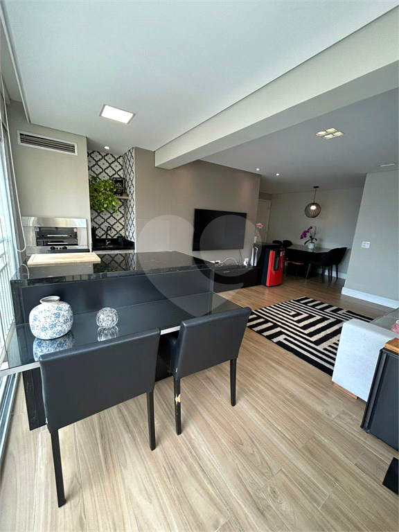 Apartamento varanda gourmet próximo da Av. Braz Leme - 2 dormitórios 1 suíte e 1 vaga 