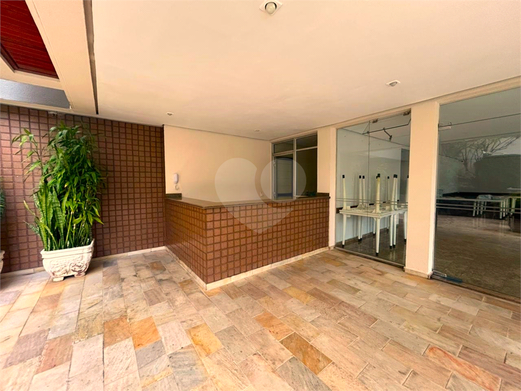 COBERTURA DUPLEX MOBILIADA DE ALTO PADRÃO – 195m² | 3 Doms. | 1 suíte | 3 vagas | Depósito - ZONA OESTE DE SÃO PAULO