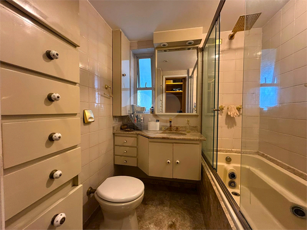 COBERTURA DUPLEX MOBILIADA DE ALTO PADRÃO – 195m² | 3 Doms. | 1 suíte | 3 vagas | Depósito - ZONA OESTE DE SÃO PAULO