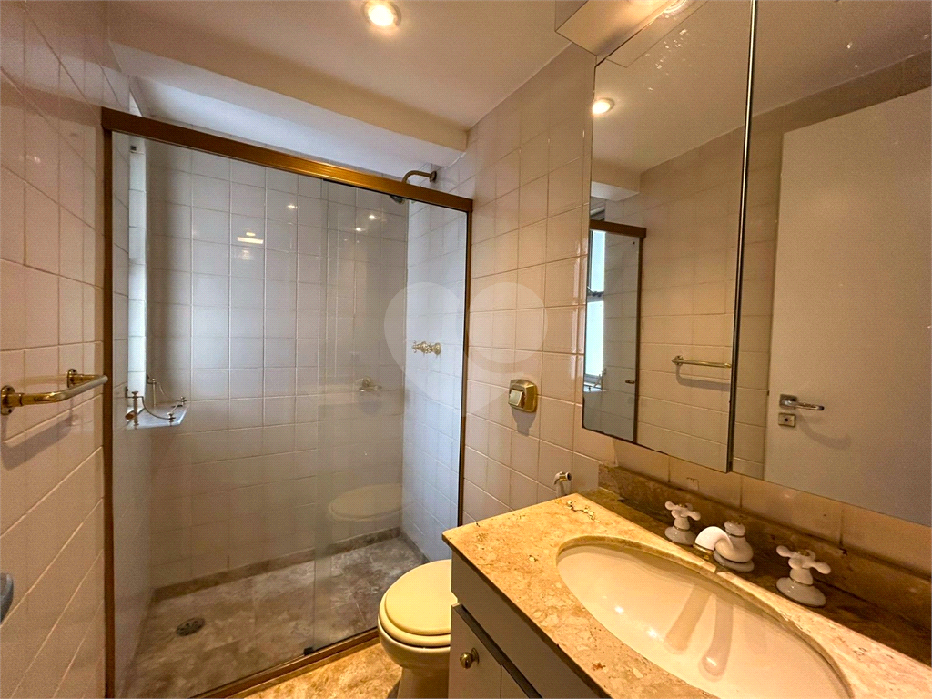 COBERTURA DUPLEX MOBILIADA DE ALTO PADRÃO – 195m² | 3 Doms. | 1 suíte | 3 vagas | Depósito - ZONA OESTE DE SÃO PAULO