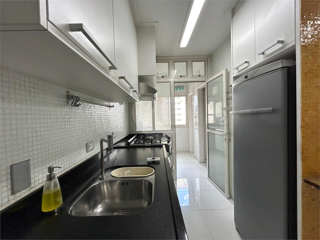 COBERTURA DUPLEX MOBILIADA DE ALTO PADRÃO – 195m² | 3 Doms. | 1 suíte | 3 vagas | Depósito - ZONA OESTE DE SÃO PAULO