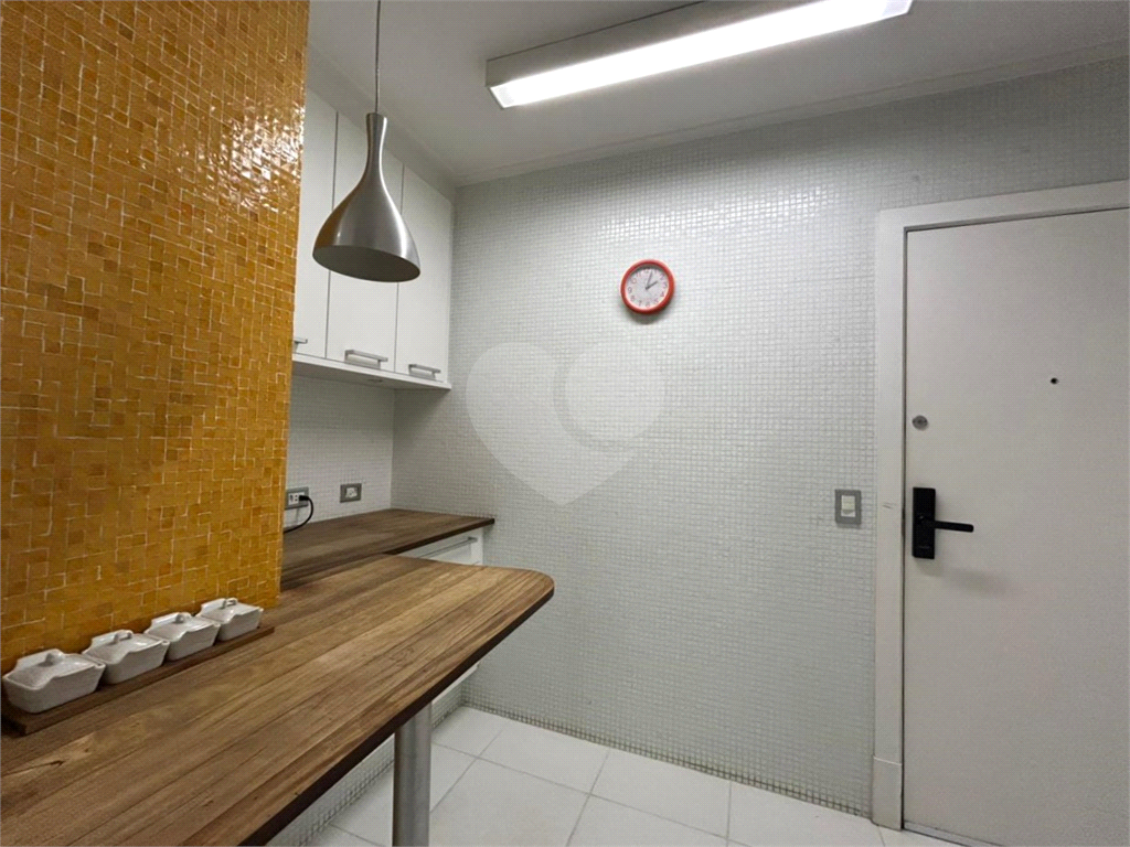 COBERTURA DUPLEX MOBILIADA DE ALTO PADRÃO – 195m² | 3 Doms. | 1 suíte | 3 vagas | Depósito - ZONA OESTE DE SÃO PAULO