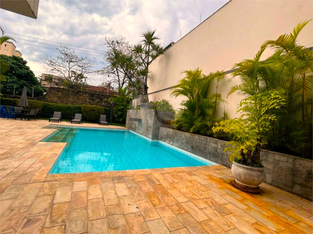 COBERTURA DUPLEX MOBILIADA DE ALTO PADRÃO – 195m² | 3 Doms. | 1 suíte | 3 vagas | Depósito - ZONA OESTE DE SÃO PAULO