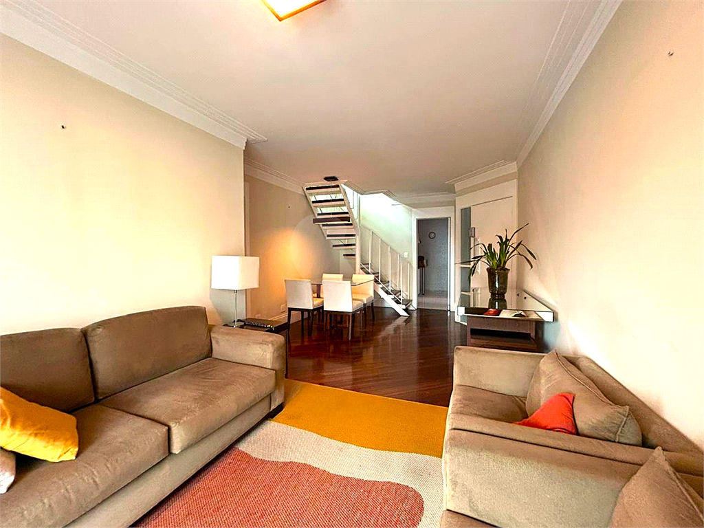 COBERTURA DUPLEX MOBILIADA DE ALTO PADRÃO – 195m² | 3 Doms. | 1 suíte | 3 vagas | Depósito - ZONA OESTE DE SÃO PAULO