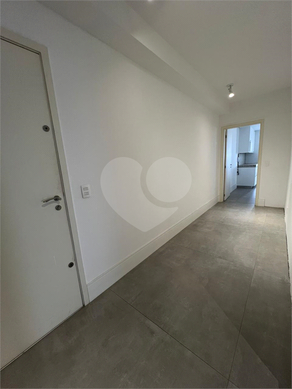 APARTAMENTO em ANHANGABAÚ