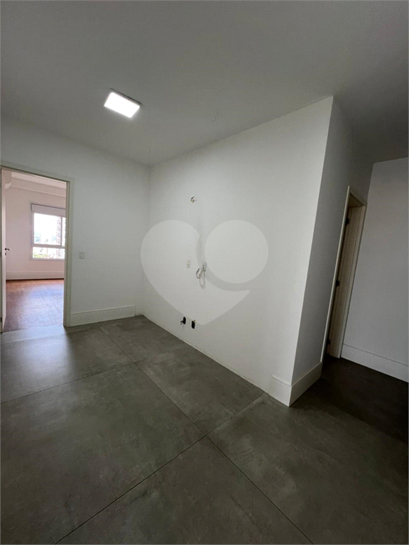 APARTAMENTO em ANHANGABAÚ