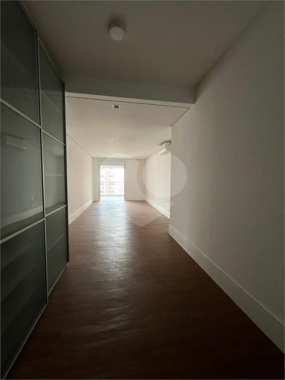 APARTAMENTO em ANHANGABAÚ