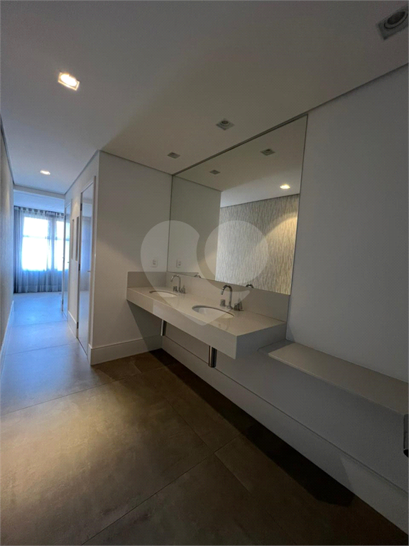 APARTAMENTO em ANHANGABAÚ