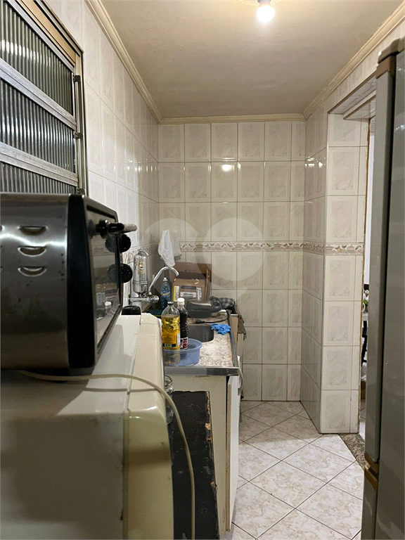 Casa térrea com 4 dormitórios, 2 vagas. Vila Sabrina 