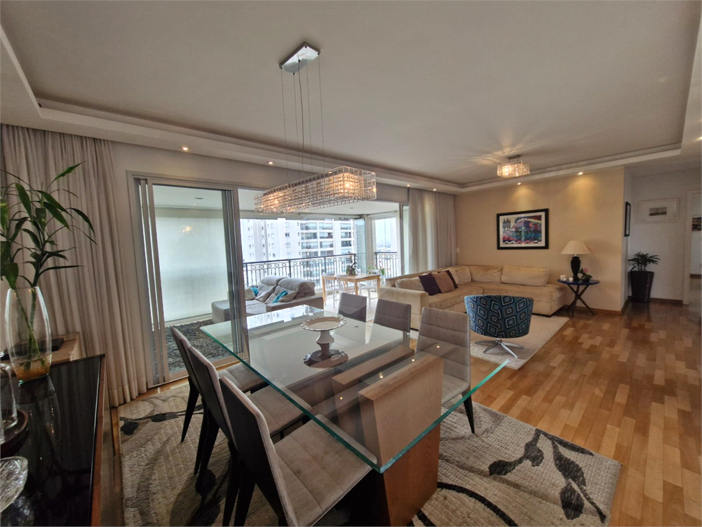 Apartamentos, 4 dormitórios, 2 suítes, 3 vagas em Santana, São Paulo, SP