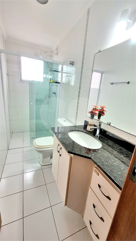 Amplo apartamento com 2 dormitórios pertinho do mar na Praia Grande / SP