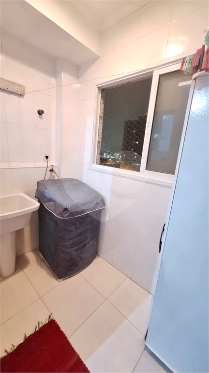 Amplo apartamento com 2 dormitórios pertinho do mar na Praia Grande / SP