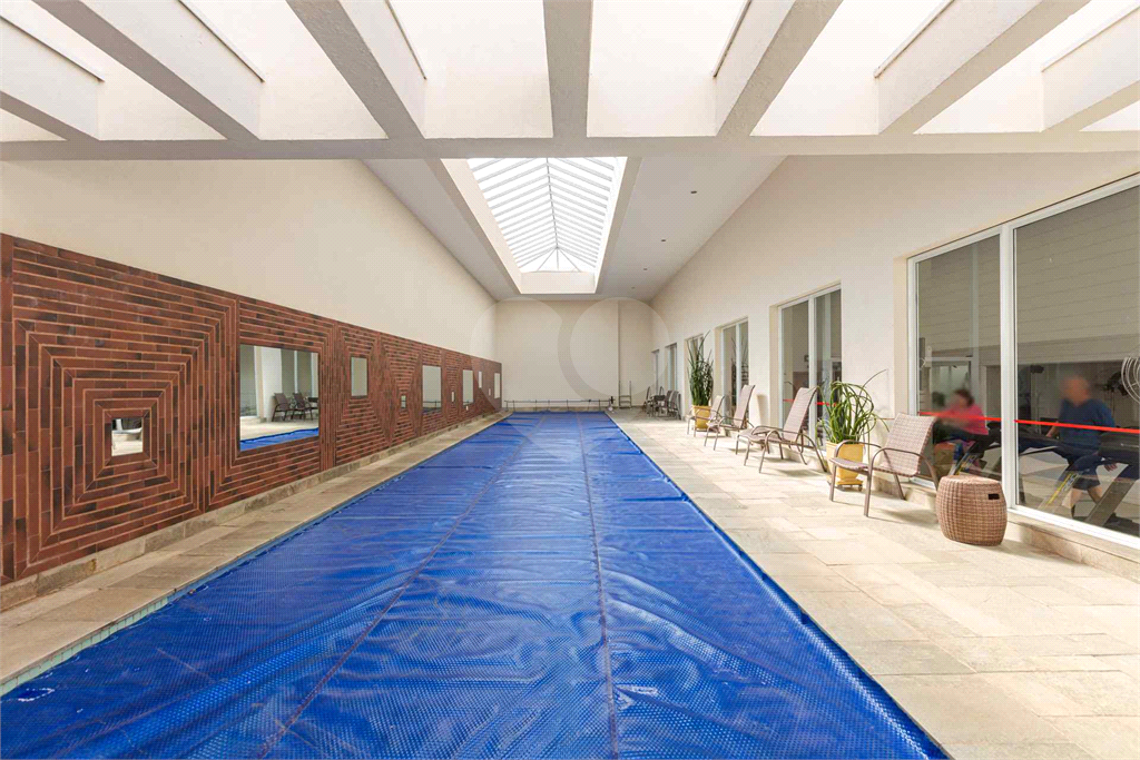 Imóvel de 180m² sala de estar de 3 ambientes, 2 varandas sendo uma gourmet, 3 suítes e 4 vagas Pompéia