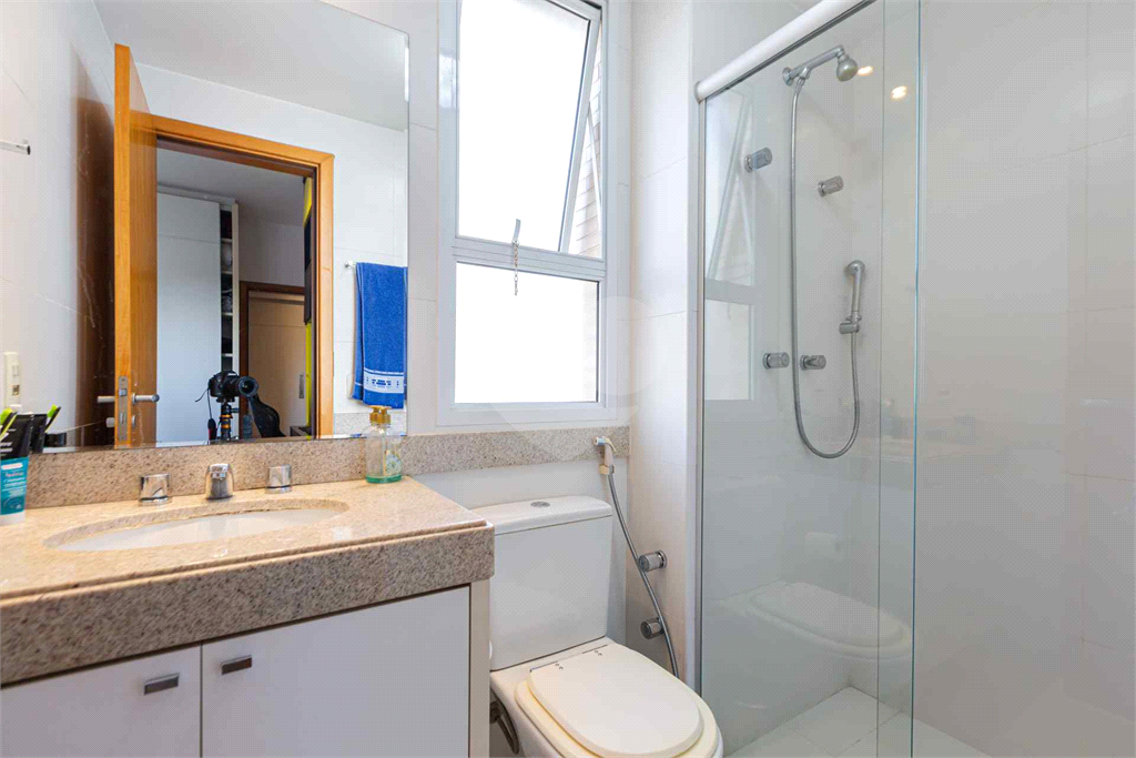 Imóvel de 180m² sala de estar de 3 ambientes, 2 varandas sendo uma gourmet, 3 suítes e 4 vagas Pompéia