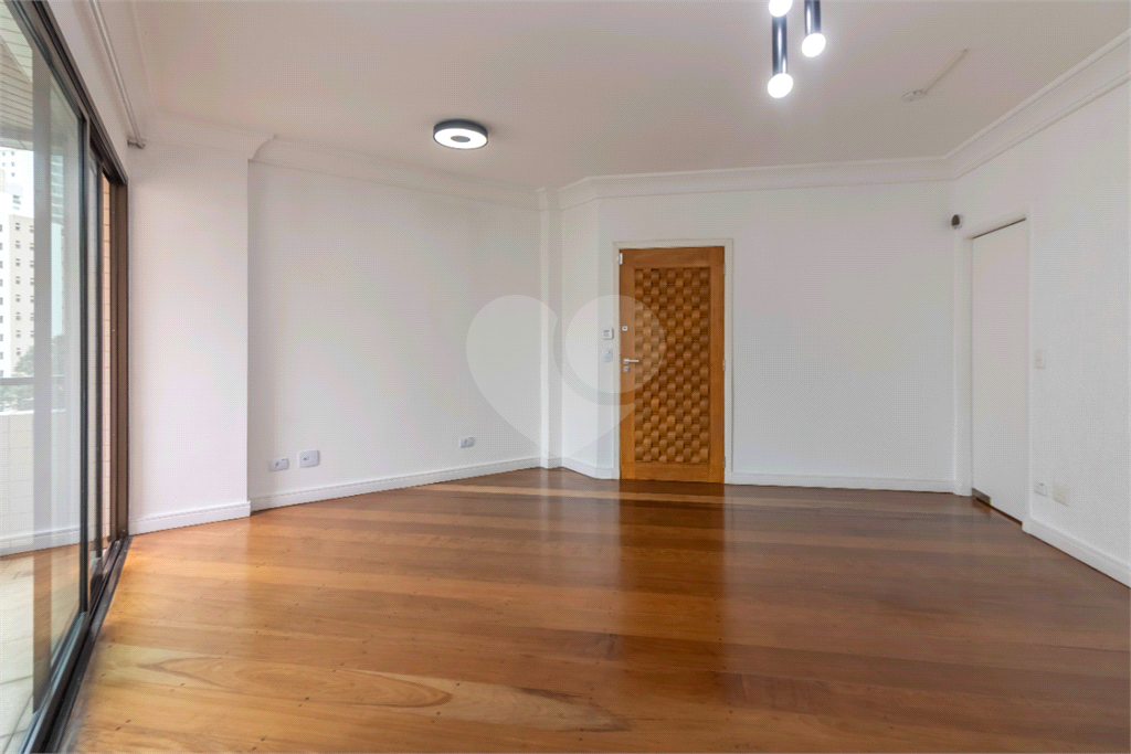 APARTAMENTO 3 QUARTOS E 3 VAGAS À VENDA NA CHÁCARA KLABIN VENDER