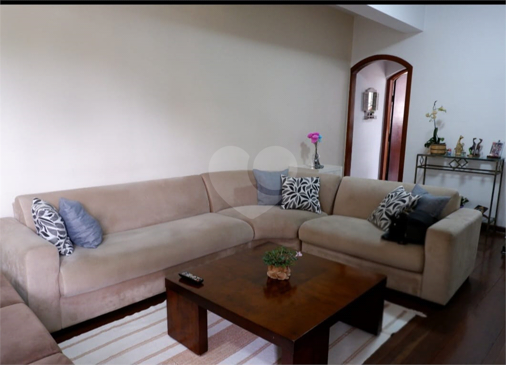 Sobrado Versátil - Ideal para morar ou empreender