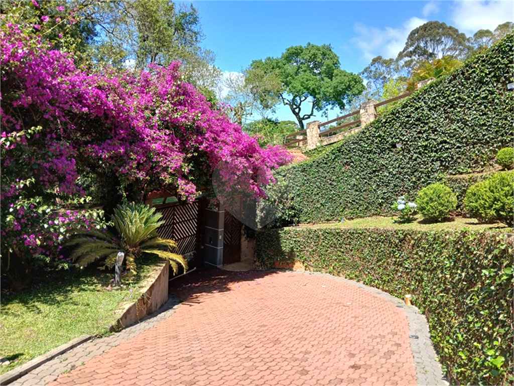 Casa Alto Padrão em condomínio fechado à Venda – Conforto, Lazer e Exclusividade em Cada Detalhe!