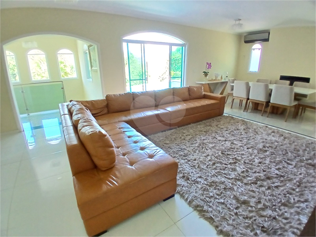 Casa Alto Padrão em condomínio fechado à Venda – Conforto, Lazer e Exclusividade em Cada Detalhe!