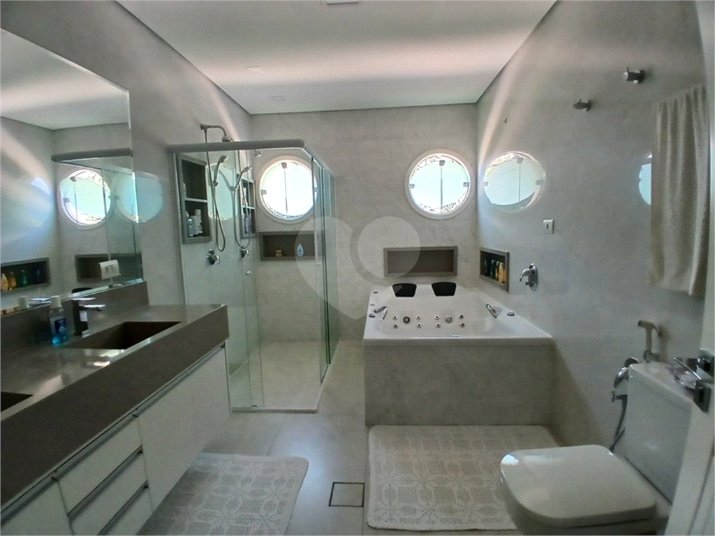 Casa Alto Padrão em condomínio fechado à Venda – Conforto, Lazer e Exclusividade em Cada Detalhe!