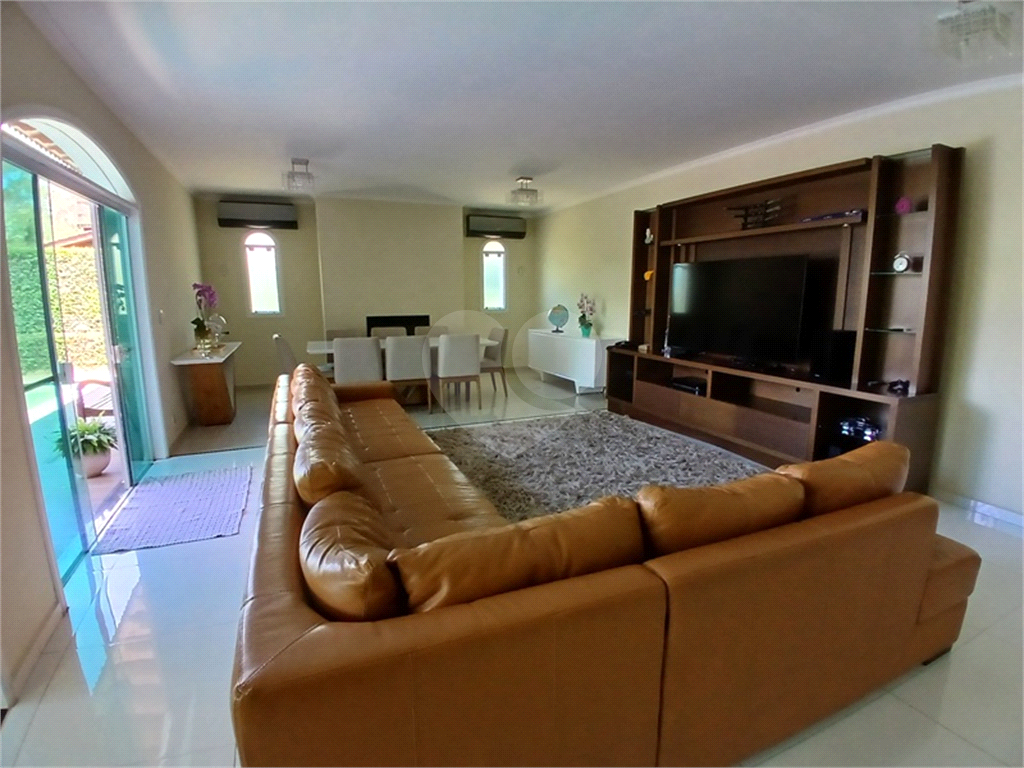 Casa Alto Padrão em condomínio fechado à Venda – Conforto, Lazer e Exclusividade em Cada Detalhe!