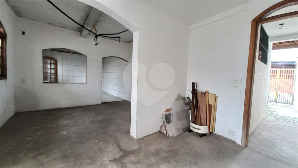 Casa com 5 Dormitórios e 3 Vagas na Vila Amália – Ótimo Terreno para Construtor