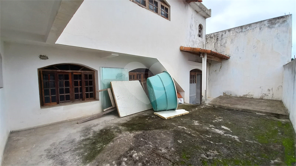 Casa com 5 Dormitórios e 3 Vagas na Vila Amália – Ótimo Terreno para Construtor