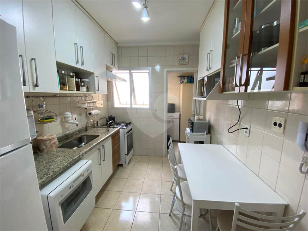 Apartamento com 3 quartos na Santa Teresinha