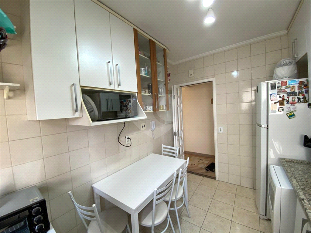 Apartamento com 3 quartos na Santa Teresinha